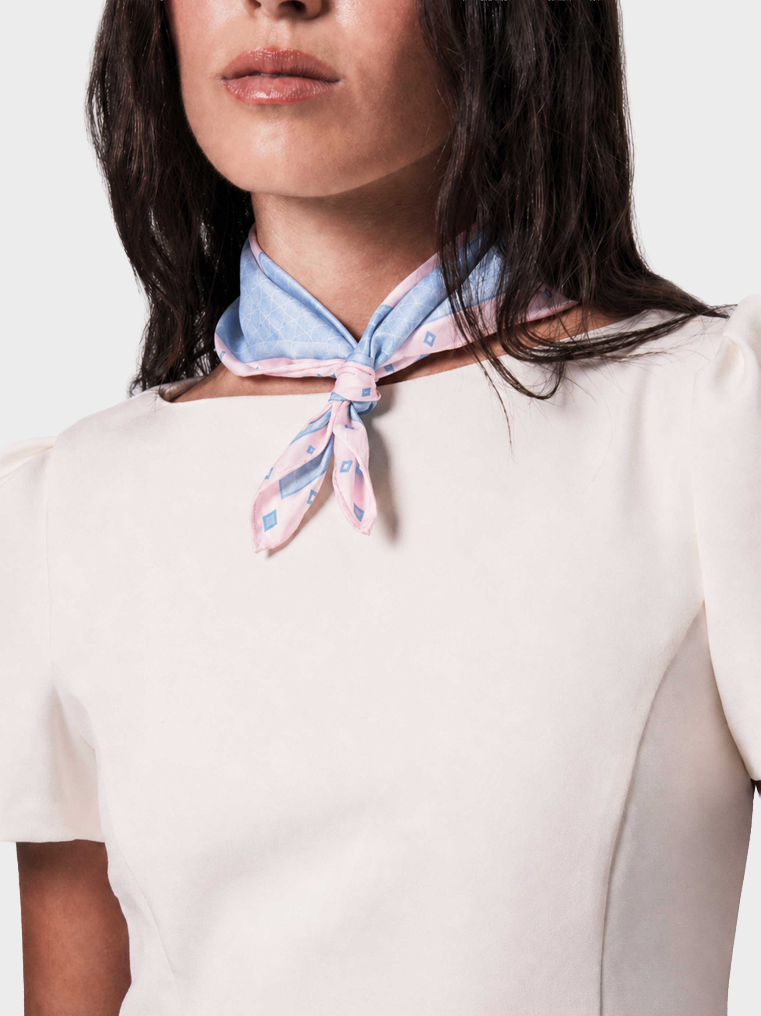 ‘floating lily’ silk mini foulard 40